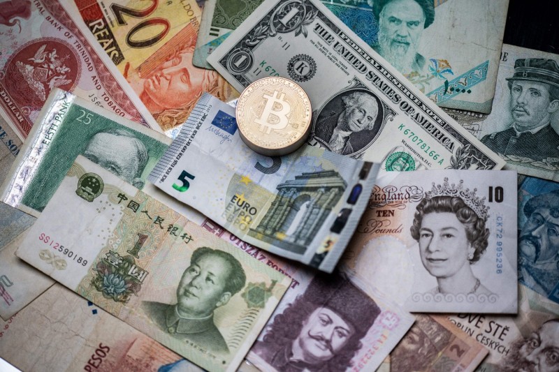 Currency and Banks